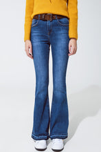 Load image into Gallery viewer, Medium Blue Skinny Flared Jeans