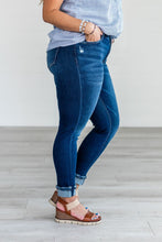 Load image into Gallery viewer, Impress You Mid Rise Skinny Jeans